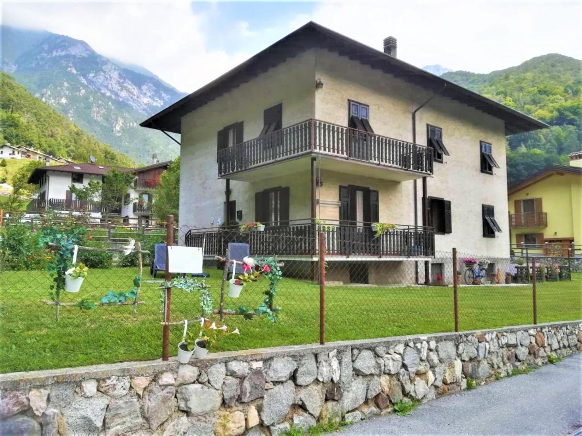 Ca' Albano Lägenhet Mezzolago Exteriör bild