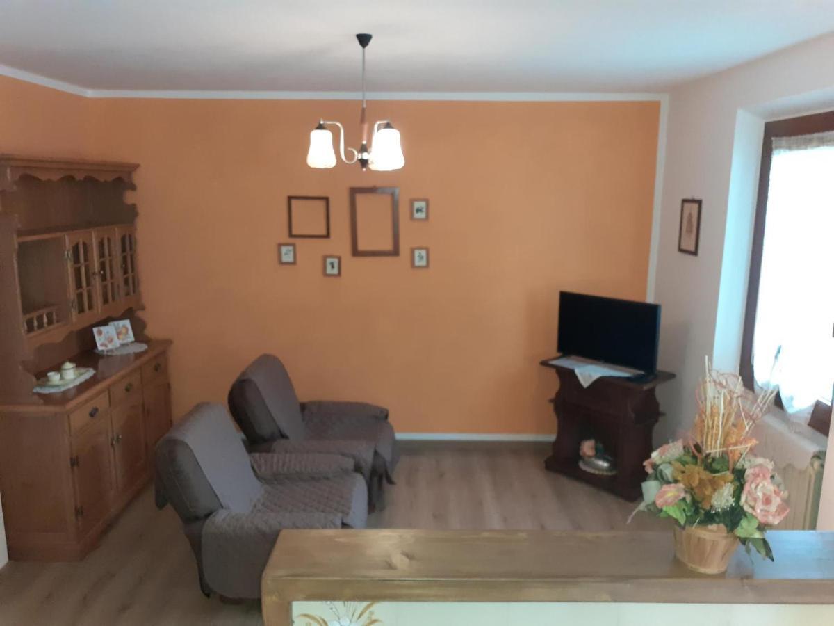 Ca' Albano Lägenhet Mezzolago Exteriör bild